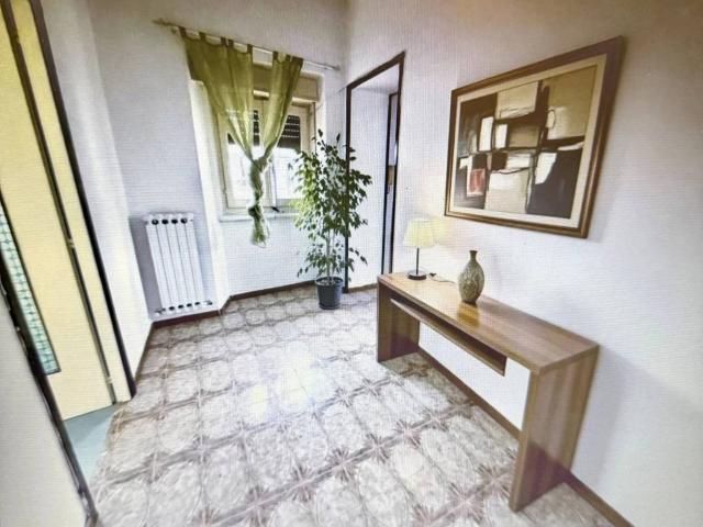 Appartamento in vendita a Como, Lombardia