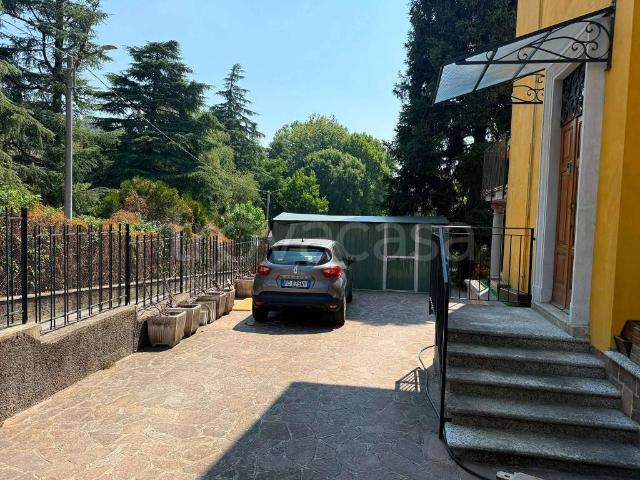 Villa Indipendente in vendita a Breccia, Como