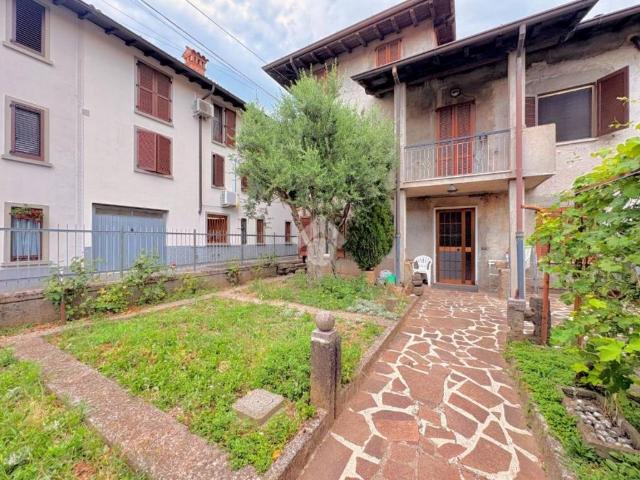 Appartamento in vendita a Comun Nuovo, Lombardia