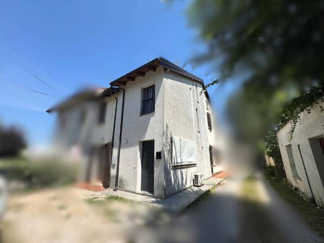 Appartamento in vendita a Unione Comuni Modenesi Area Nord, Concordia Sulla Secchia