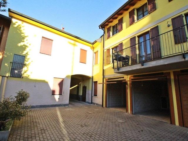 Appartamento in vendita a Concorezzo, Lombardia