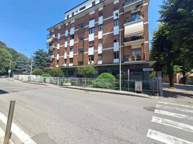 Appartamento in vendita a Concorezzo, Lombardia