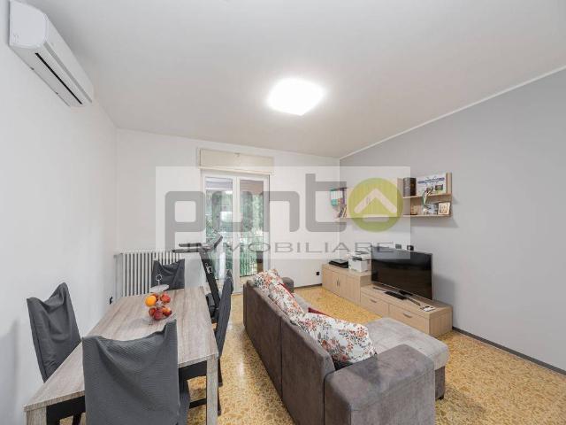 Appartamento in vendita a Concorezzo, Monza-brianza