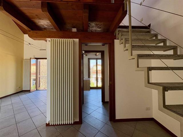 Appartamento in vendita a Concorezzo, Lombardia