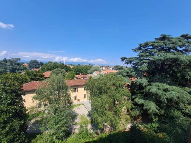Appartamento in vendita a Concorezzo, Lombardia