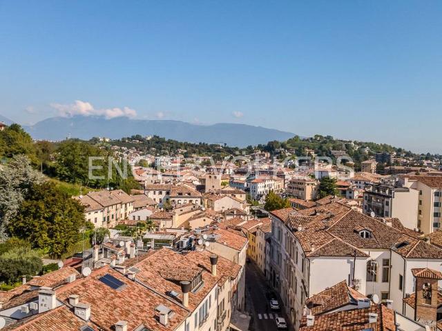 Appartamento in vendita a Conegliano, Veneto