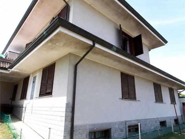 Appartamento in vendita a Confienza, Lombardia