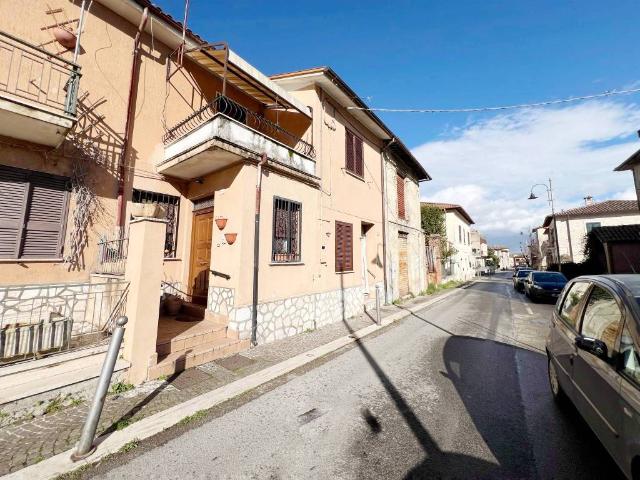 Appartamento in vendita a Contigliano, Lazio