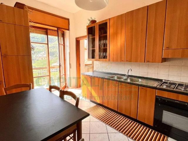 Appartamento in vendita a Contrada, Campania