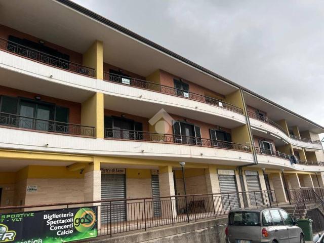 Appartamento in vendita a Contrada, Campania