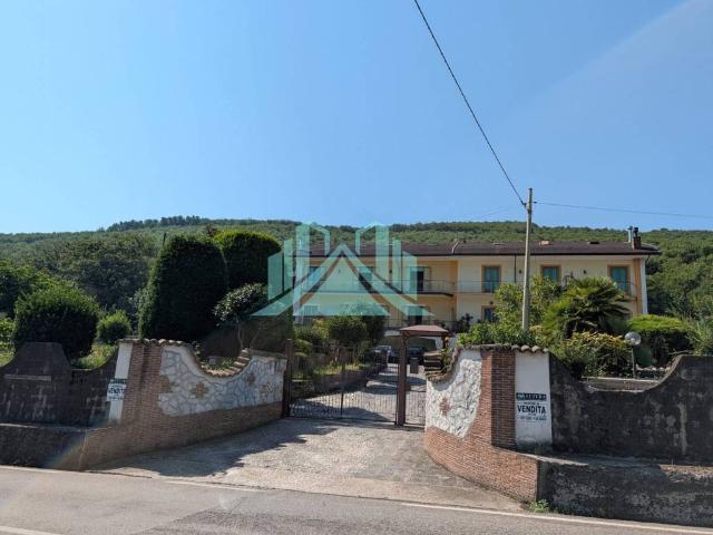 Appartamento in vendita a Contrada, Campania