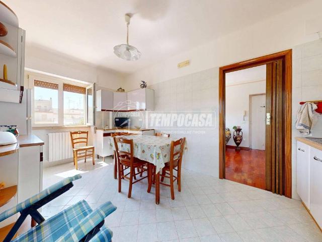Appartamento in vendita a Puglia, Bari