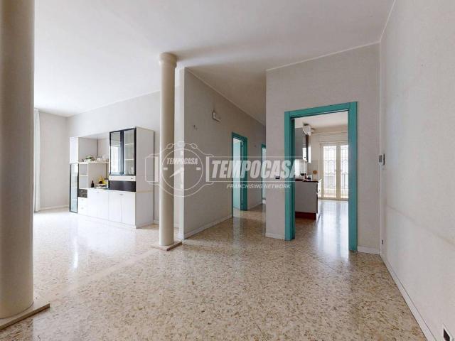 Appartamento in vendita a Puglia, Bari