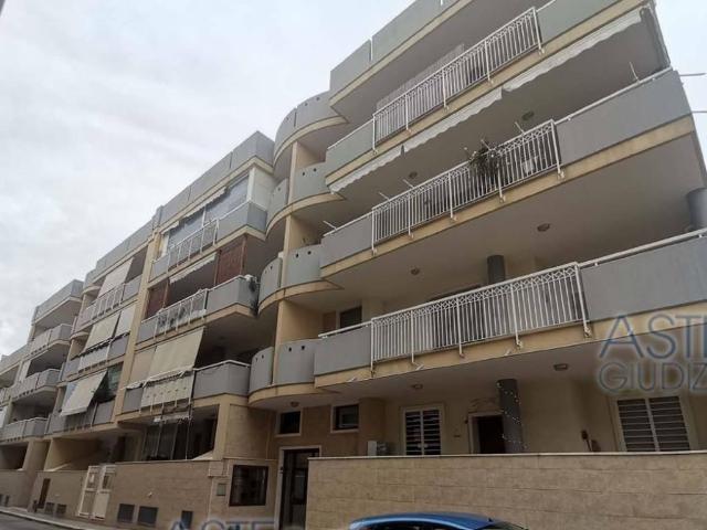 Appartamento in vendita a Puglia, Bari