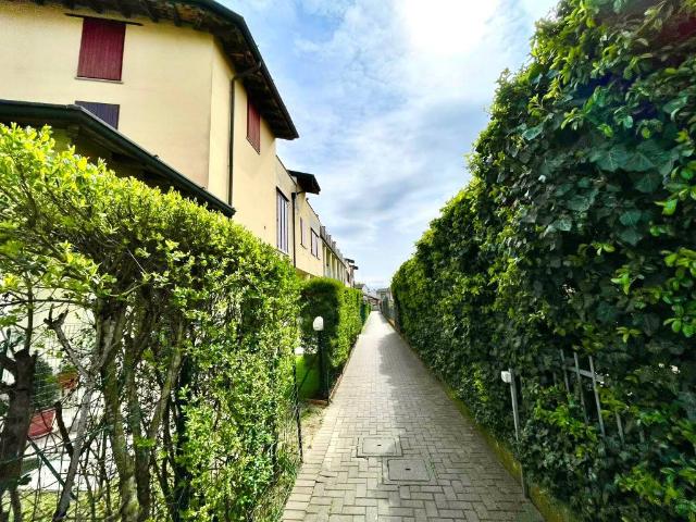 Appartamento in vendita a Copiano, Lombardia