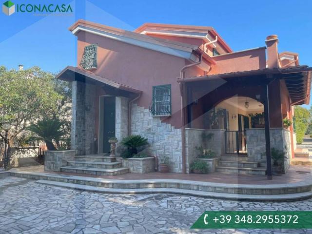 Villa Indipendente in vendita a Corato, Bari