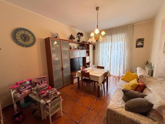 Appartamento in vendita a Corbetta, Milano