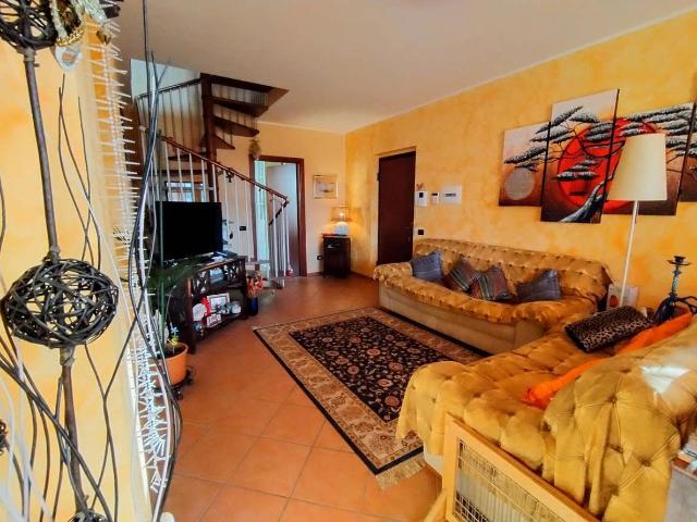 Appartamento in vendita a Corbetta, Milano