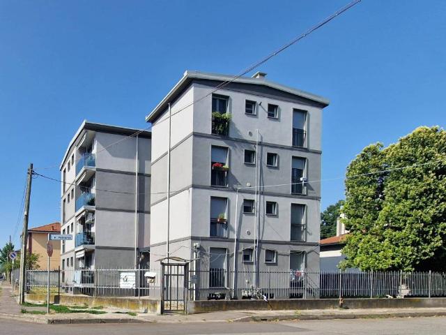 Appartamento in vendita a Corbetta, Lombardia