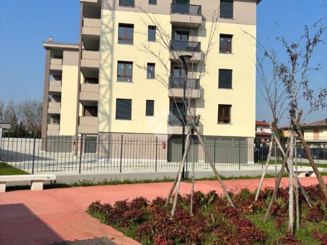 Appartamento in vendita a Corbetta, Lombardia