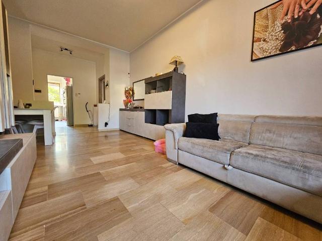 Appartamento in vendita a Corbetta, Milano