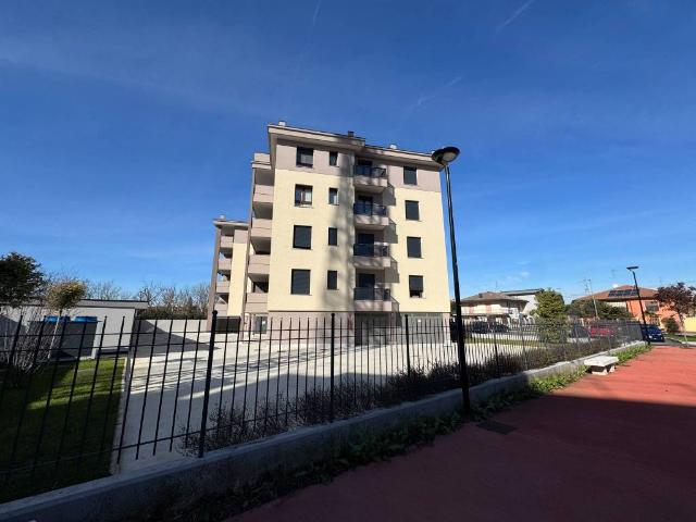 Appartamento in vendita a Corbetta, Milano
