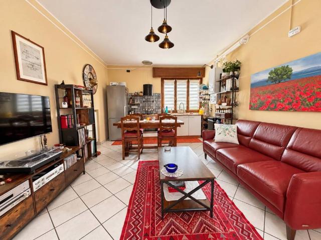 Appartamento in vendita a Corbetta, Milano