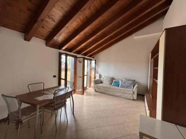 Appartamento in vendita a Corbetta, Lombardia