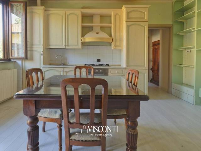 Appartamento in vendita a Corbetta, Lombardia