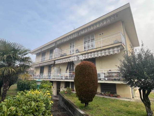 Appartamento in vendita a Corbetta, Lombardia