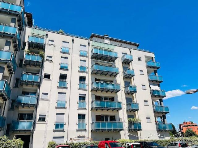 Appartamento in vendita a Corbetta, Lombardia