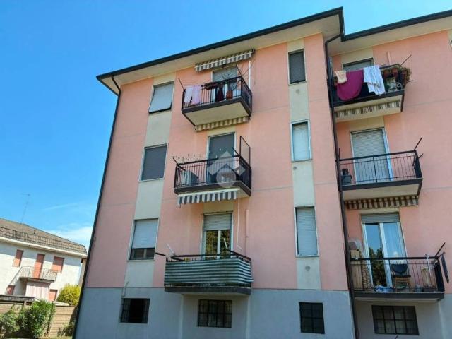 Appartamento in vendita a Corbetta, Lombardia