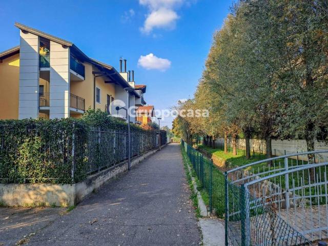 Appartamento in vendita a Corbetta, Milano