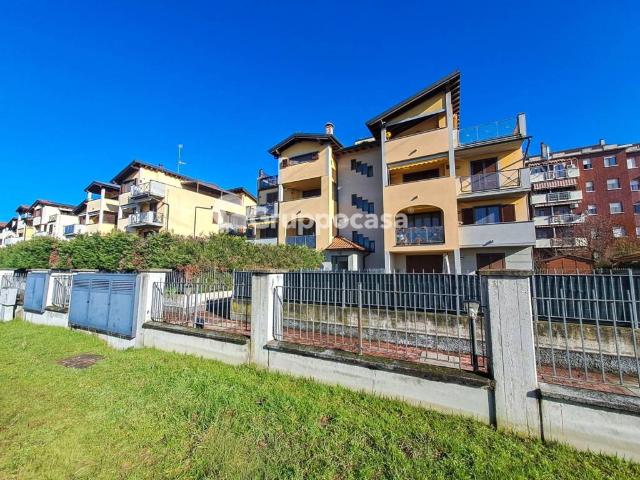 Appartamento in vendita a Corbetta, Lombardia