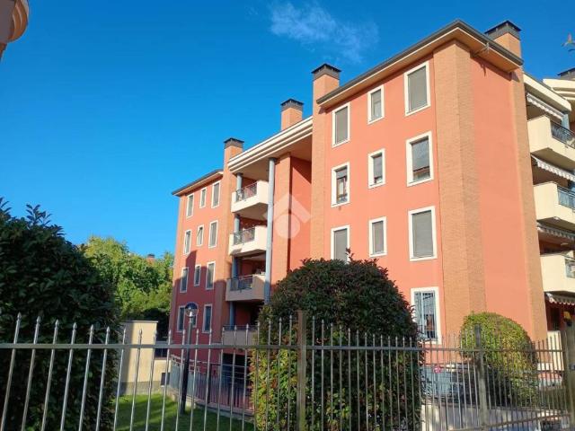 Appartamento in vendita a Corbetta, Lombardia