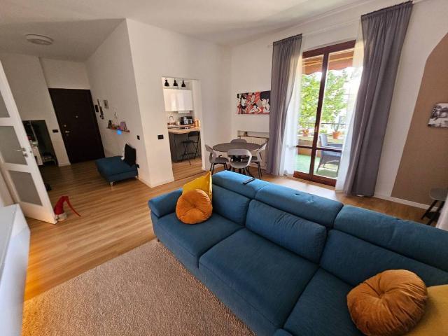Appartamento in vendita a Corbetta, Lombardia
