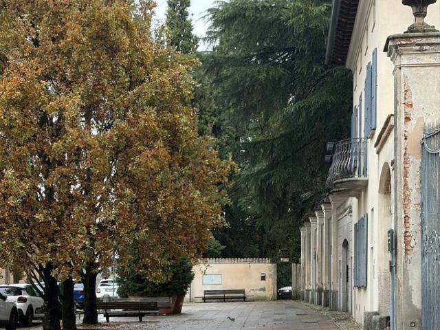 Appartamento in vendita a Corbetta, Lombardia