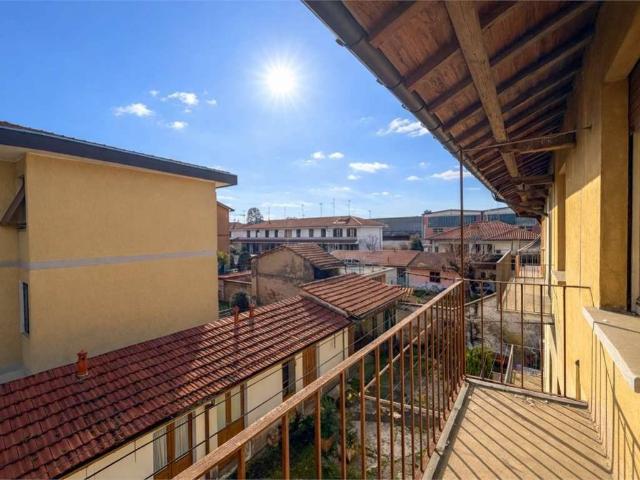 Appartamento in vendita a Corbetta, Lombardia