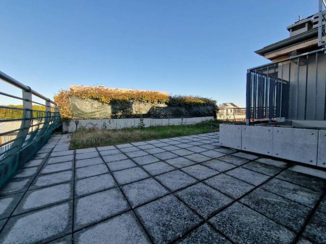 Appartamento in vendita a Corbetta, Lombardia