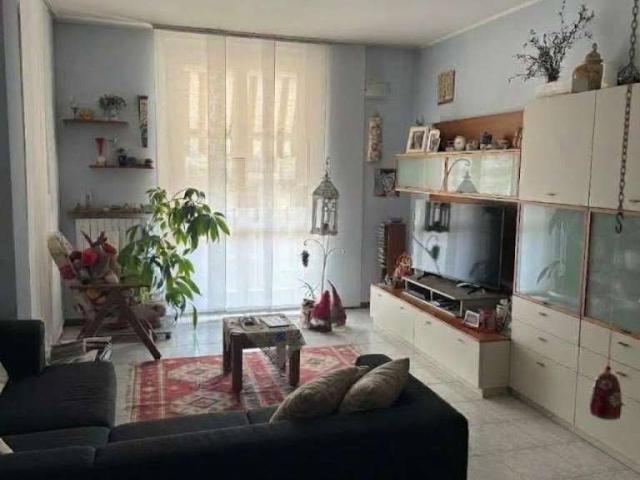Appartamento in vendita a Corbetta, Milano