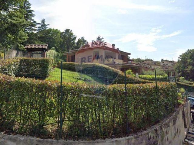 Appartamento in vendita a Corciano, Umbria