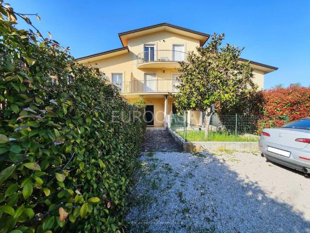 Appartamento in vendita a Corciano, Umbria