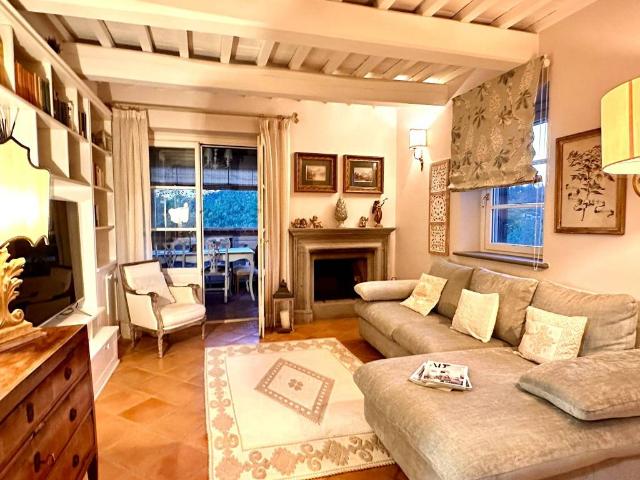 Appartamento in vendita a Corciano, Umbria