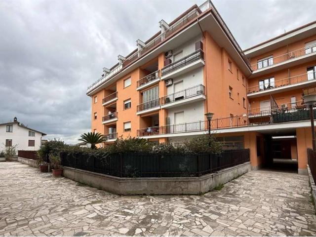 Appartamento in vendita a Corciano, Umbria