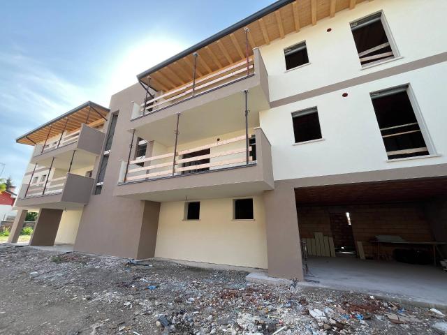 Appartamento in vendita a Sclavons, Cordenons
