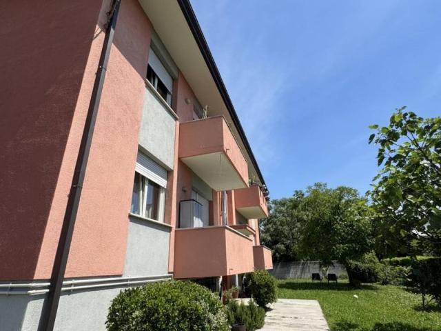 Appartamento in vendita a Sclavons, Cordenons