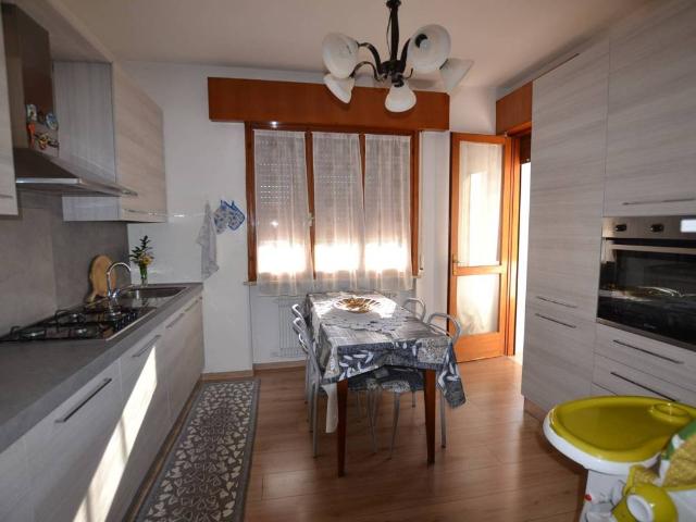 Appartamento in vendita a Sclavons, Cordenons