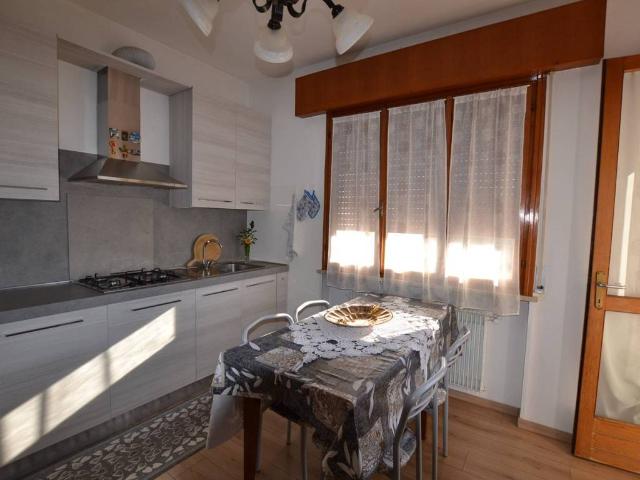 Appartamento in vendita a Sclavons, Cordenons