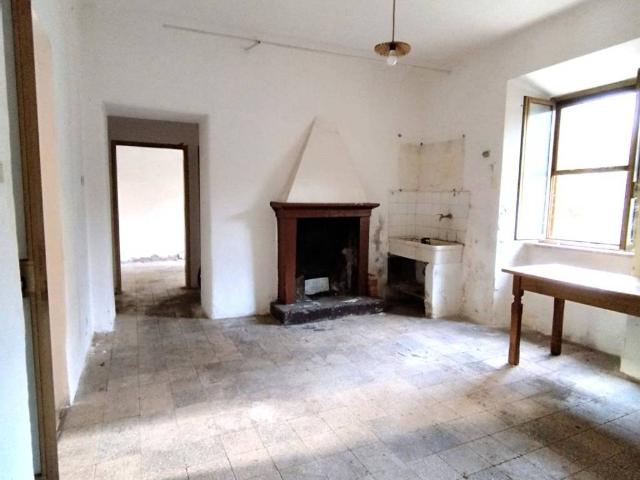 Appartamento in vendita a Coreno Ausonio, Lazio