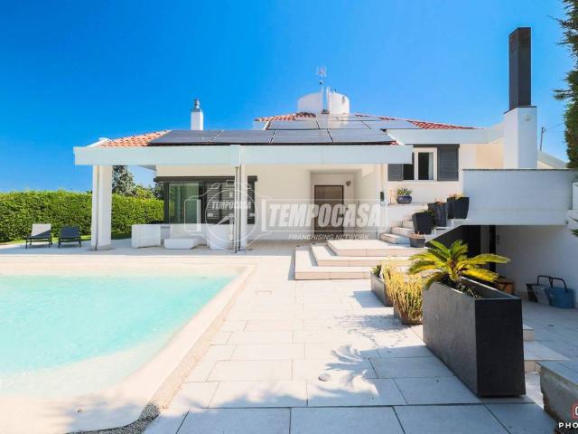 Villa Indipendente in vendita a Cerasolo Ausa, Coriano